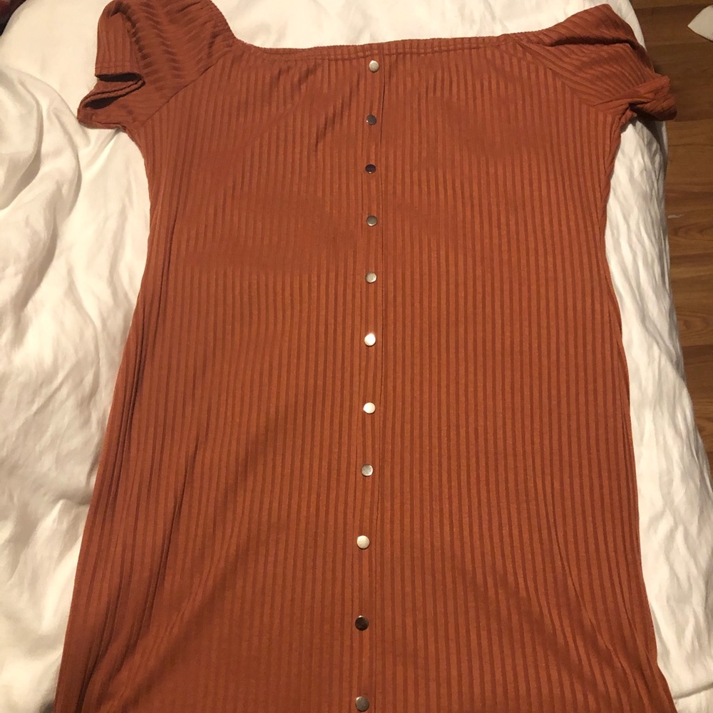 Off the shoulder bodycon dress